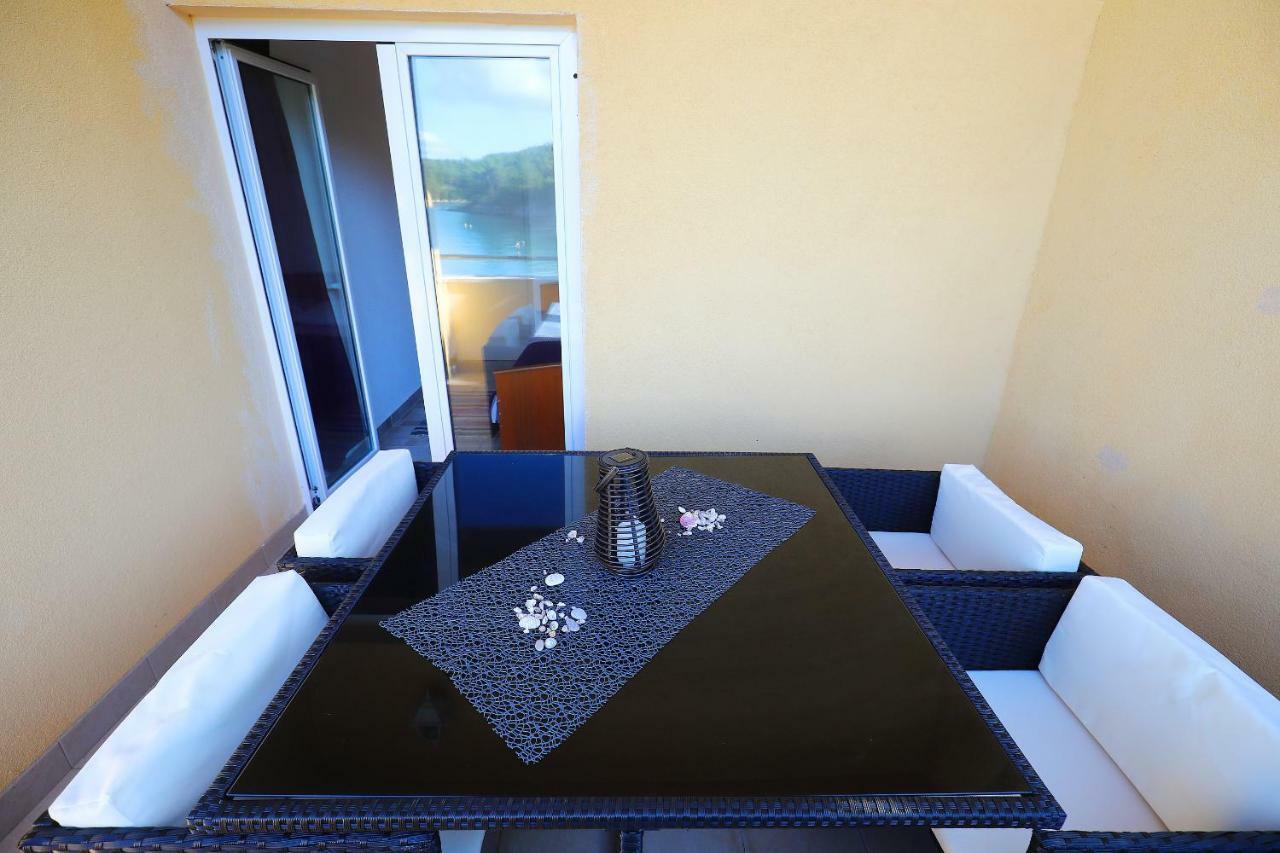 Apartments Savar - Ilo Brbinj Экстерьер фото