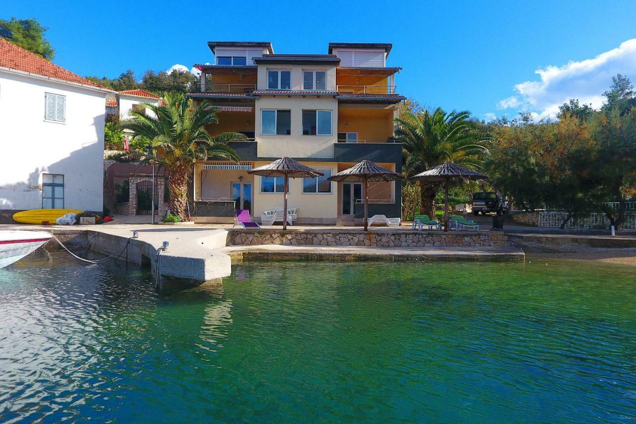Apartments Savar - Ilo Brbinj Экстерьер фото